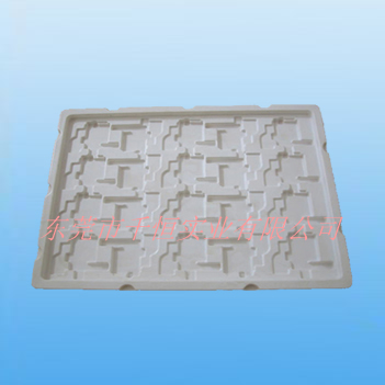 Plastic tray