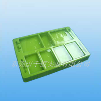 Plastic tray