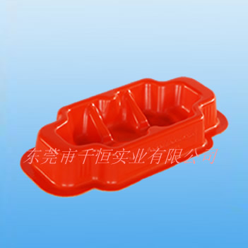 Plastic tray