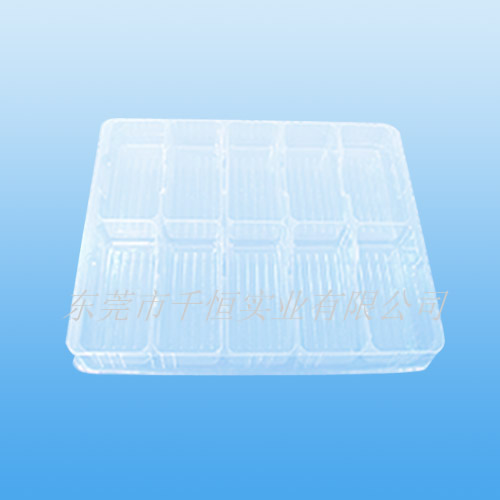 Plastic tray